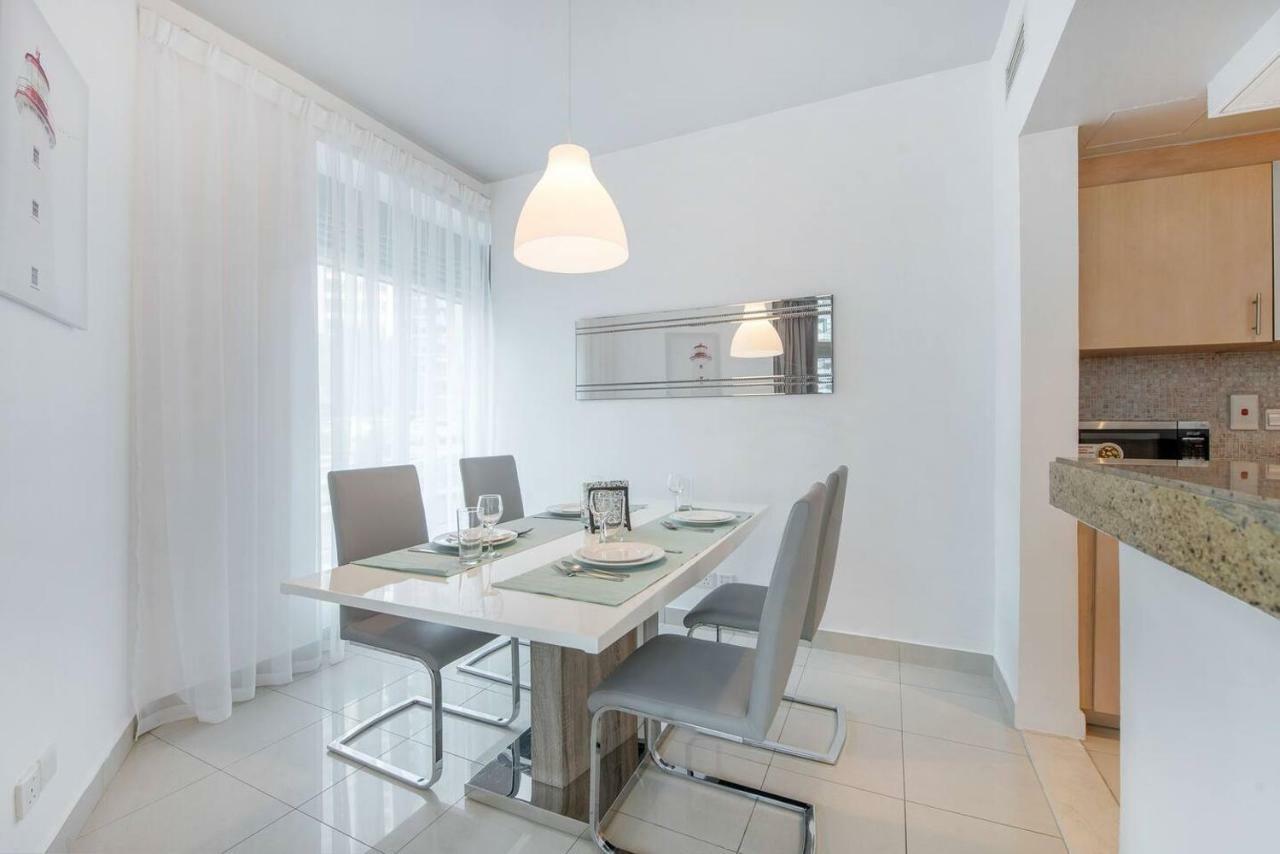 B My Guest Holiday Home Rare To Find 1 Bedroom Holiday Home In Dubai Marina Exteriör bild